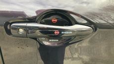 Nissan Qashqai 1.3 DiG-T N-Connecta 5dr Petrol Hatchback